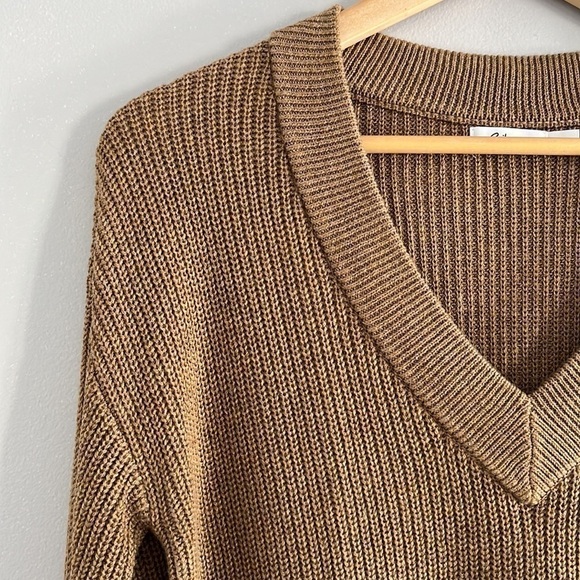Reitmans V-Neck Knit Sweater Tan - Picture 7 of 13